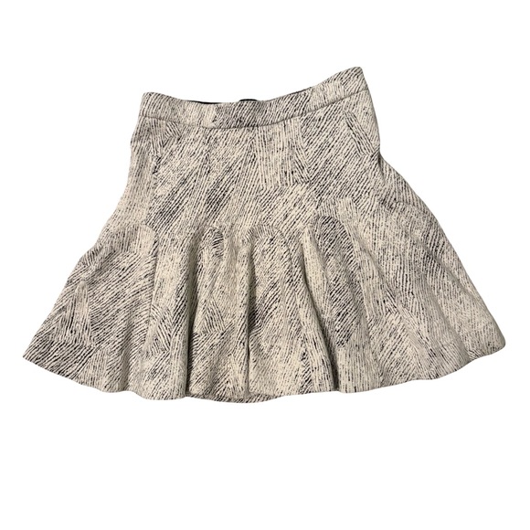 NWT, Banana Republic Flare Peplum Mini Skirt White Black, Sz 2 - Picture 6 of 13